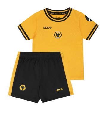 Wolves Primera Equipación Niños 2024-25 Manga Corta (+ Pantalones cortos)